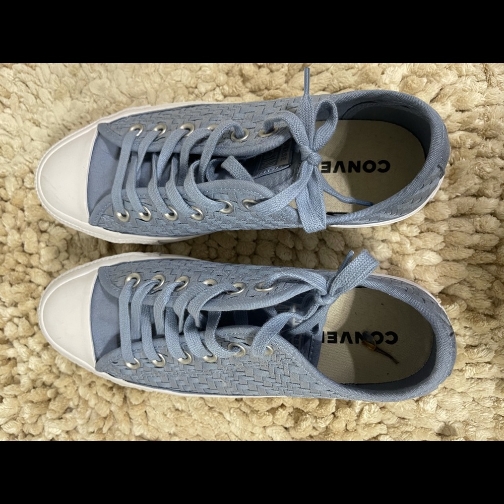 Converse low top